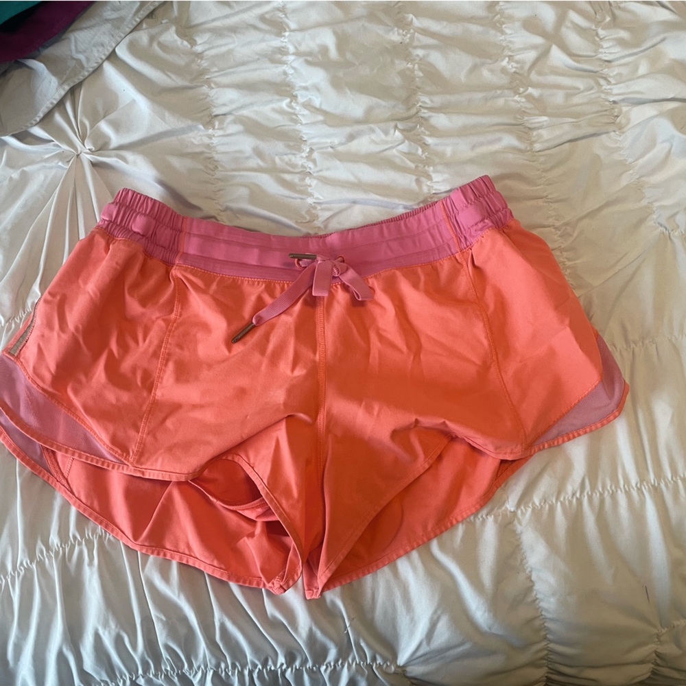 Lululemon hotty hot shorts 2.5 in. Size 10